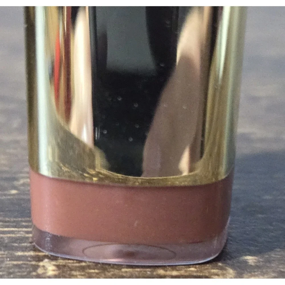 Milani matte elegance packaging